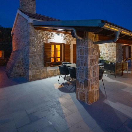 Holiday Home Svemir Драге Екстер'єр фото